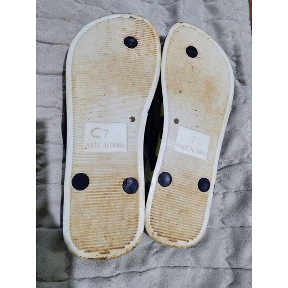 Nautica Flip Flops Sandals Women's Size 7  Pineapple 🍍 Pattern Black And Yellow - Picture 3 of 4